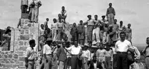 köy enstitüleri din karşıtı bir eğitim mi veriyordu